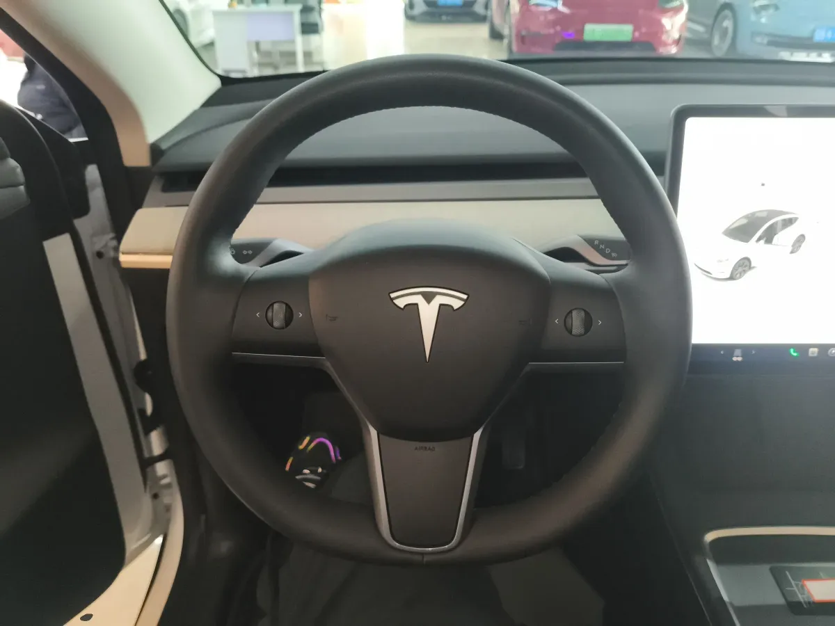2024 Tesla Model Y BEV 60KWH,autocango,china used car exporter,china ev exporter,chinese used car exporter,chinese used ev exporter