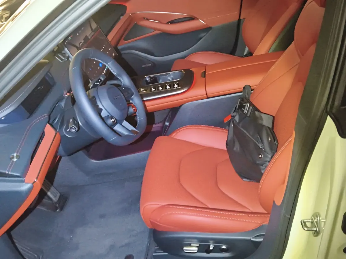 2024 MI SU7 BEV 101KWH,autocango,china used car exporter,china ev exporter,chinese used car exporter,chinese used ev exporter