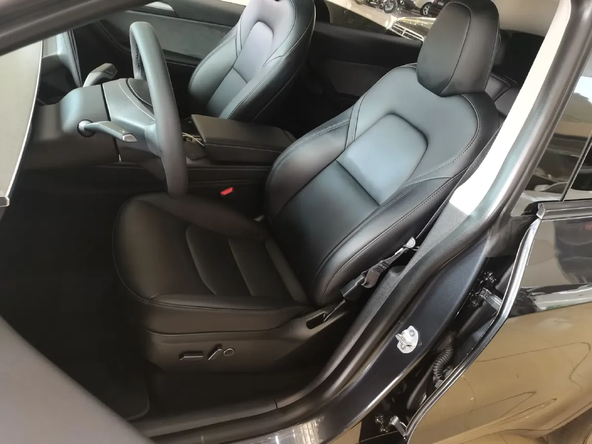 2024 Tesla Model Y BEV 60KWH,autocango,china used car exporter,china ev exporter,chinese used car exporter,chinese used ev exporter