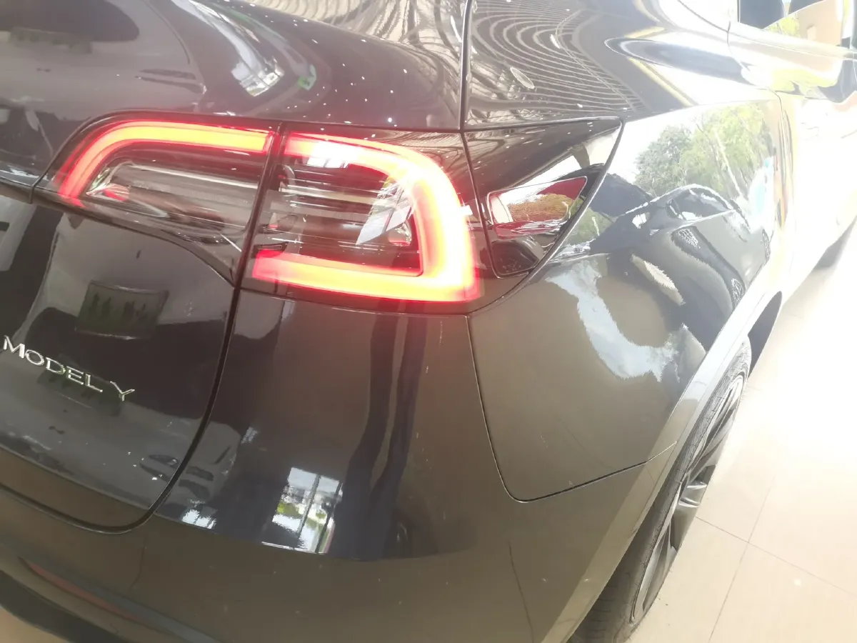 2024 Tesla Model Y BEV 60KWH,autocango,china used car exporter,china ev exporter,chinese used car exporter,chinese used ev exporter