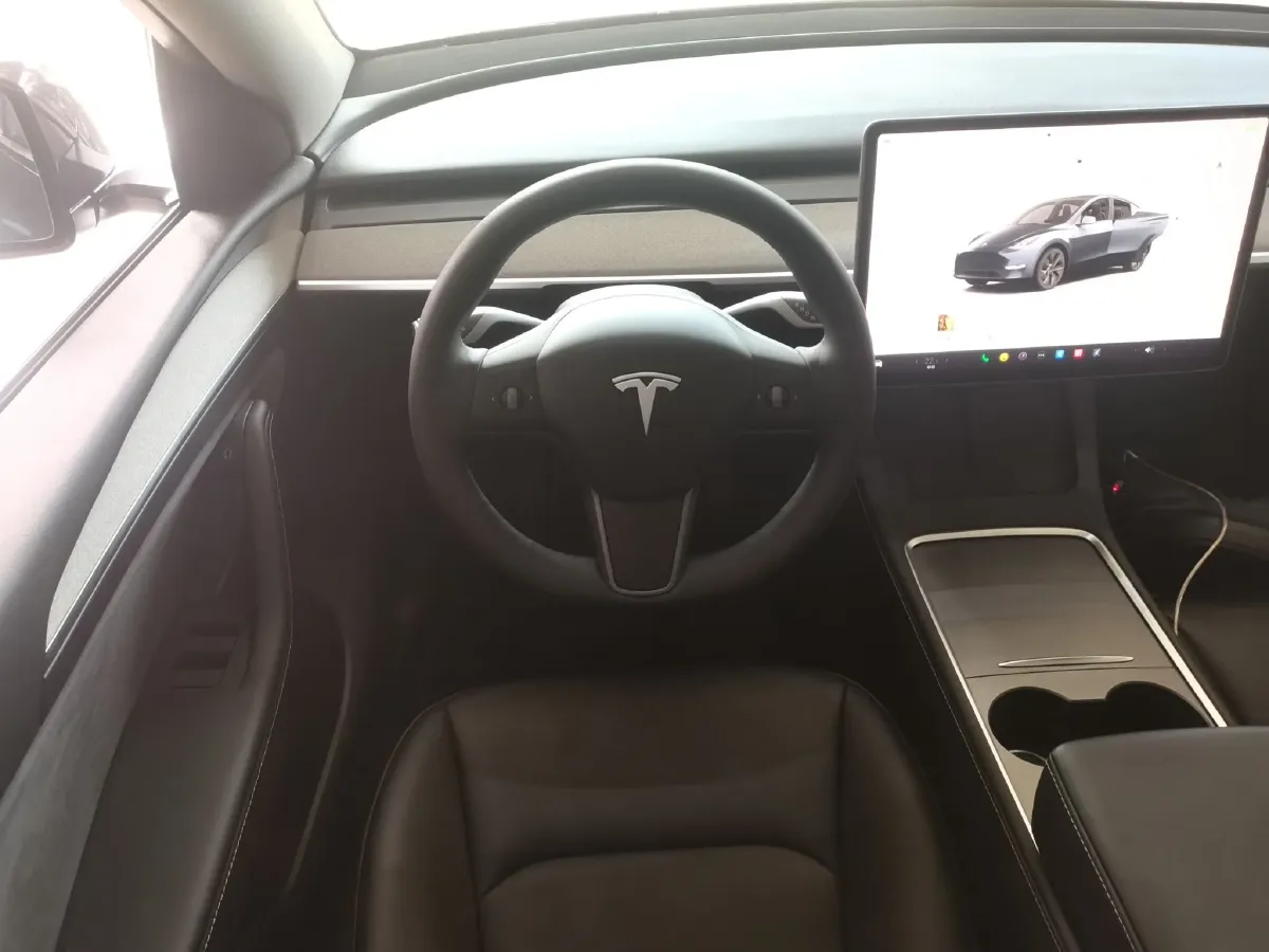 2024 Tesla Model Y BEV 60KWH,autocango,china used car exporter,china ev exporter,chinese used car exporter,chinese used ev exporter
