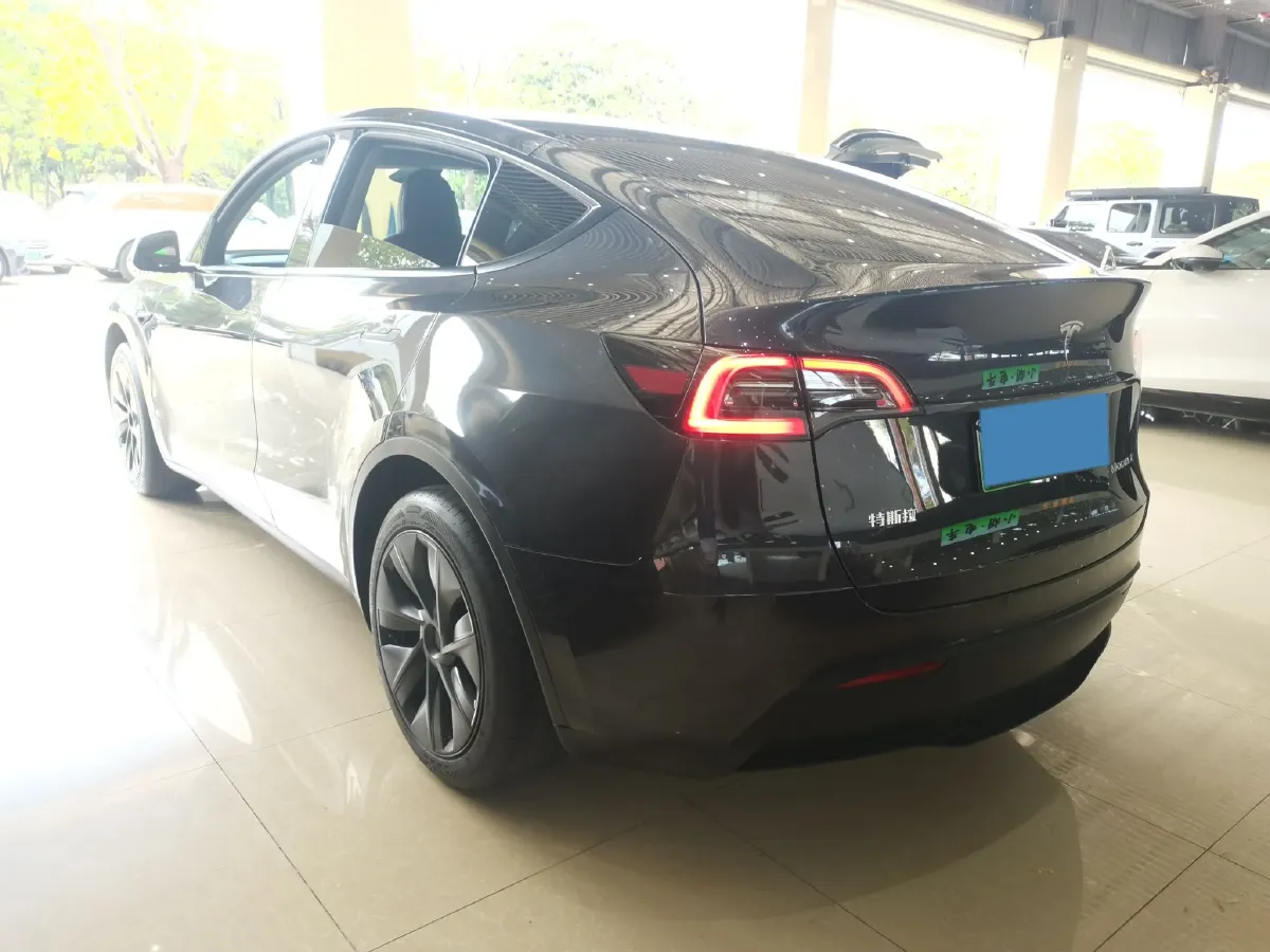 2024 Tesla Model Y BEV 60KWH,autocango,china used car exporter,china ev exporter,chinese used car exporter,chinese used ev exporter