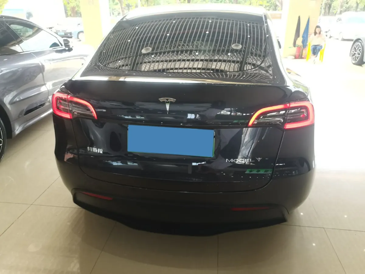 2024 Tesla Model Y BEV 60KWH,autocango,china used car exporter,china ev exporter,chinese used car exporter,chinese used ev exporter