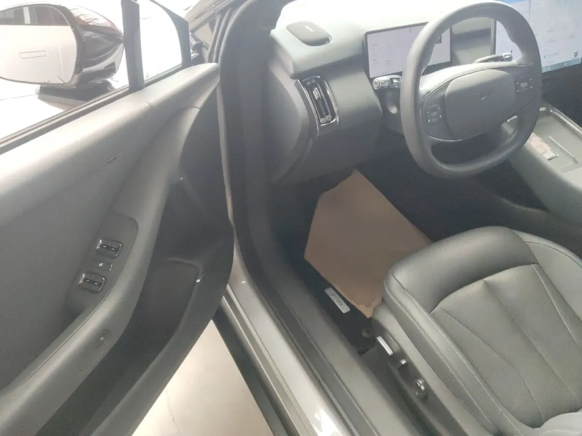 2024 Xpeng P7+ BEV 76.3KWH,autocango,china used car exporter,china ev exporter,chinese used car exporter,chinese used ev exporter