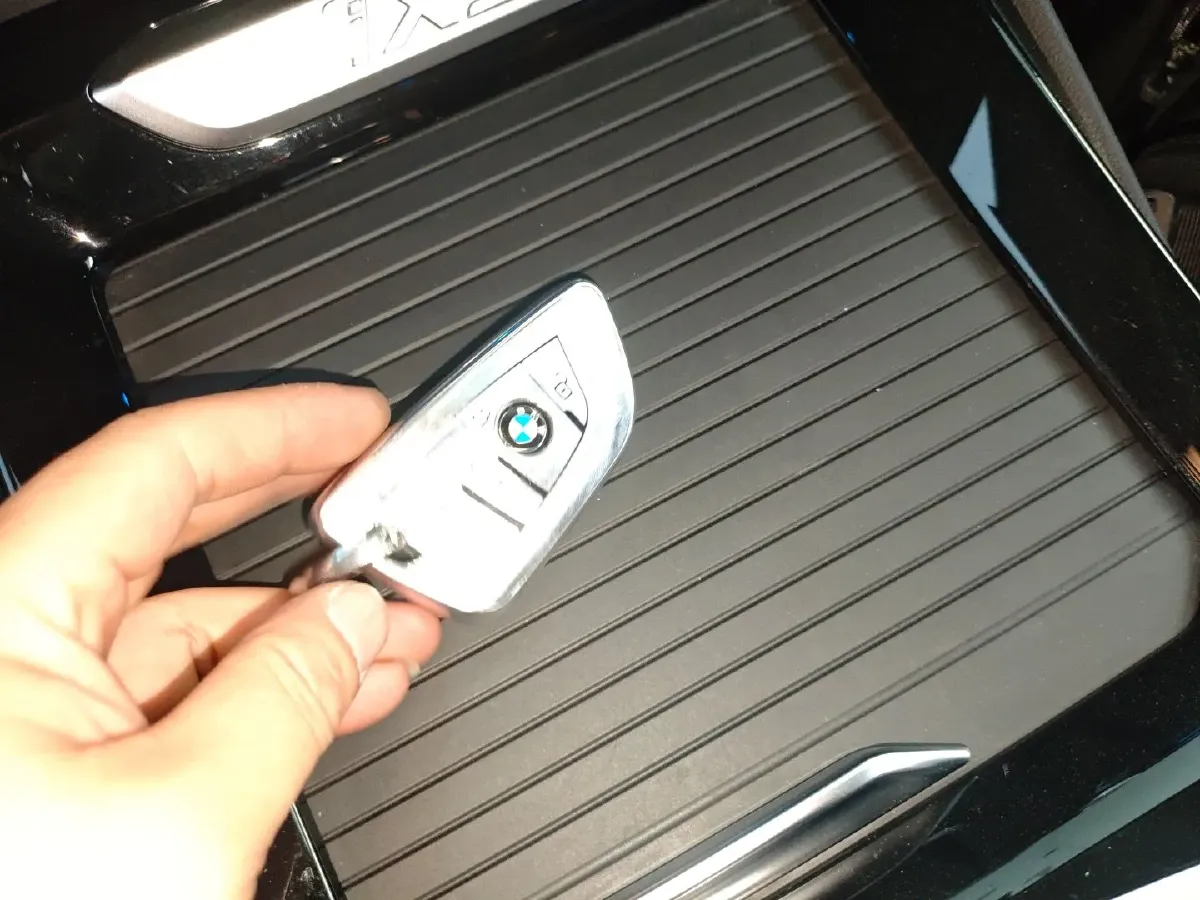 2024 BMW iX3 BEV 80KWH,autocango,china used car exporter,china ev exporter,chinese used car exporter,chinese used ev exporter