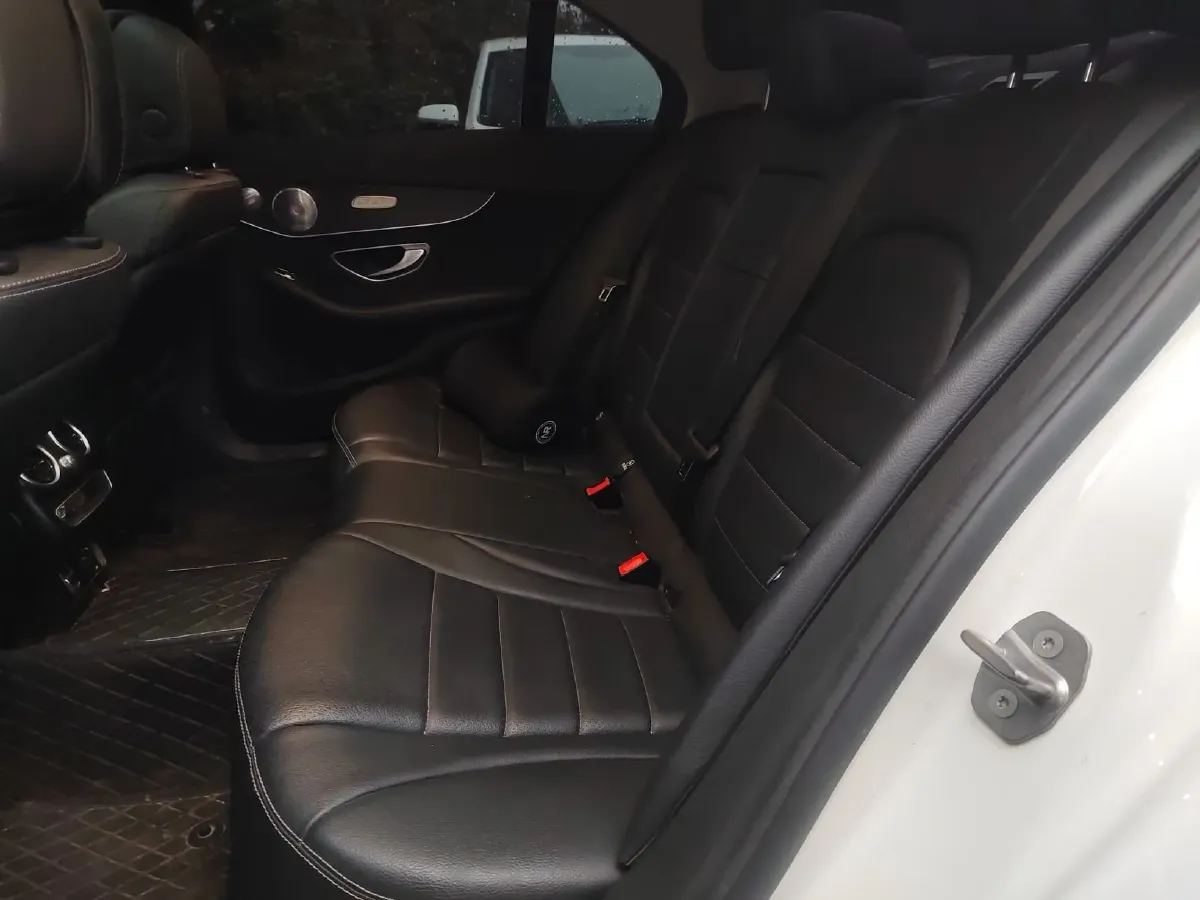 2021 Mercedes-Benz C Class 1.5T 184HP L4 9AT,autocango,china used car exporter,china ev exporter,chinese used car exporter,chinese used ev exporter