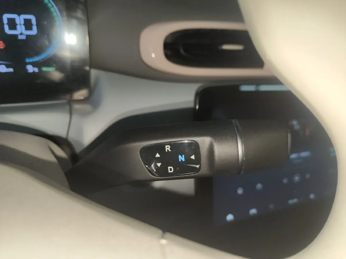 2025 Leapmotor T03 BEV 31.9KWH,autocango,china used car exporter,china ev exporter,chinese used car exporter,chinese used ev exporter