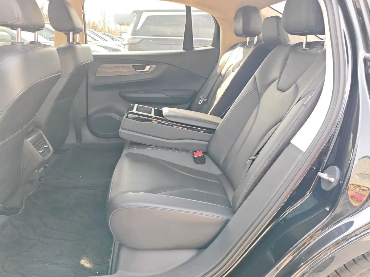 2022 HongQi E-QM5 BEV 54KWH,autocango,china used car exporter,china ev exporter,chinese used car exporter,chinese used ev exporter