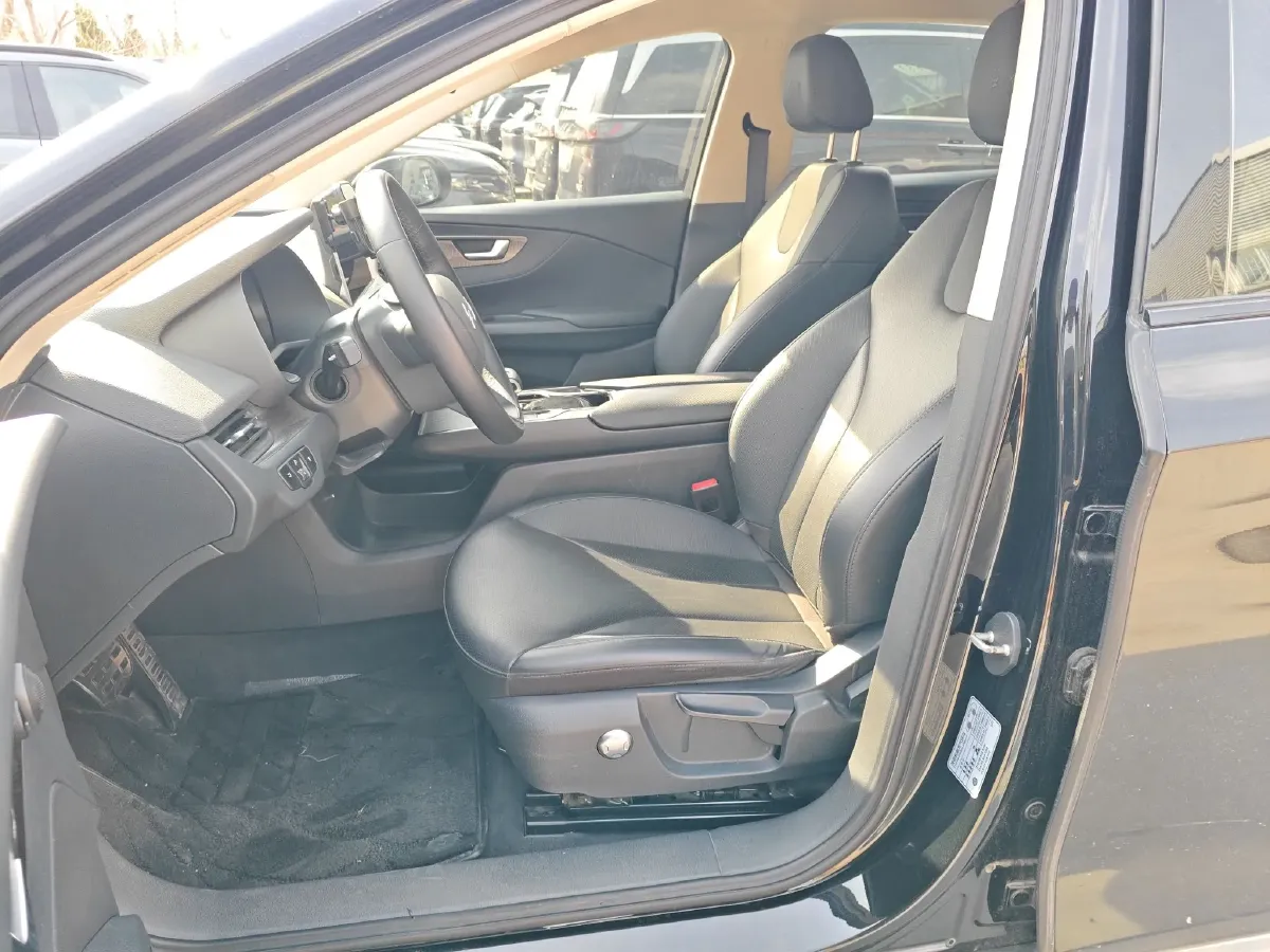 2022 HongQi E-QM5 BEV 54KWH,autocango,china used car exporter,china ev exporter,chinese used car exporter,chinese used ev exporter