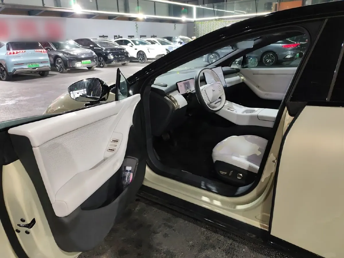 2024 Xpeng P7+ BEV 76.3KWH,autocango,china used car exporter,china ev exporter,chinese used car exporter,chinese used ev exporter