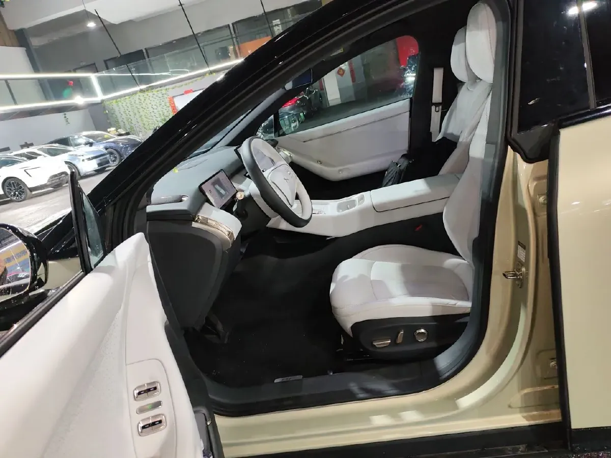 2024 Xpeng P7+ BEV 76.3KWH,autocango,china used car exporter,china ev exporter,chinese used car exporter,chinese used ev exporter