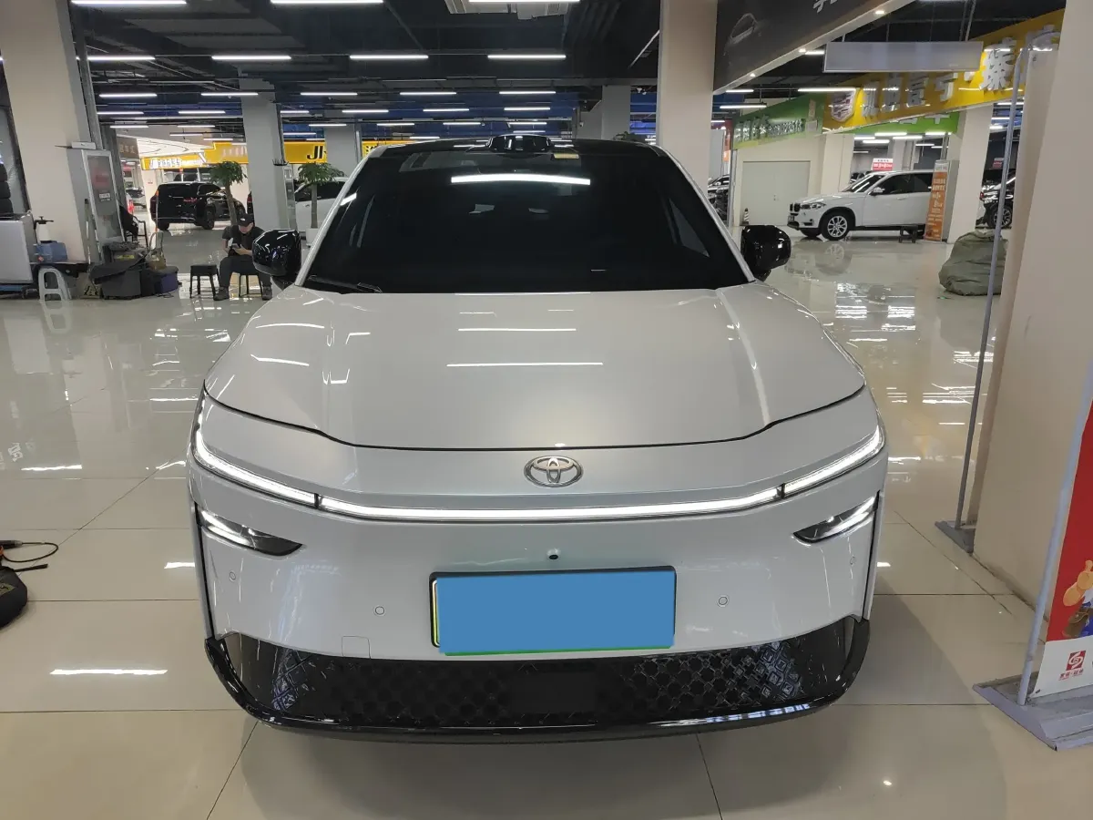 2025 Toyota BZ3X BEV 58.37KWH,autocango,china used car exporter,china ev exporter,chinese used car exporter,chinese used ev exporter
