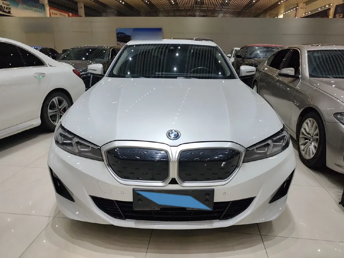 2022 BMW i3 BEV 70KWH,autocango,china used car exporter,china ev exporter,chinese used car exporter,chinese used ev exporter