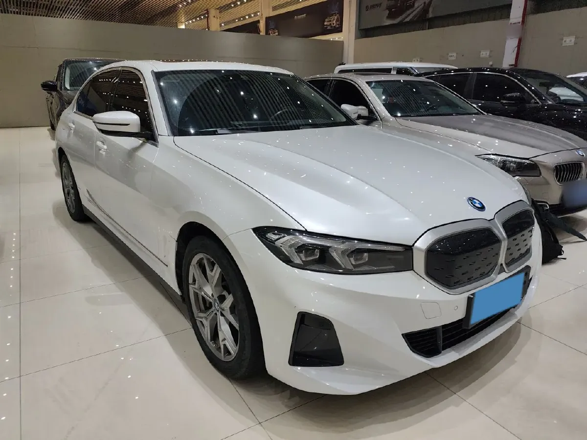 2022 BMW i3 BEV 70KWH,autocango,china used car exporter,china ev exporter,chinese used car exporter,chinese used ev exporter