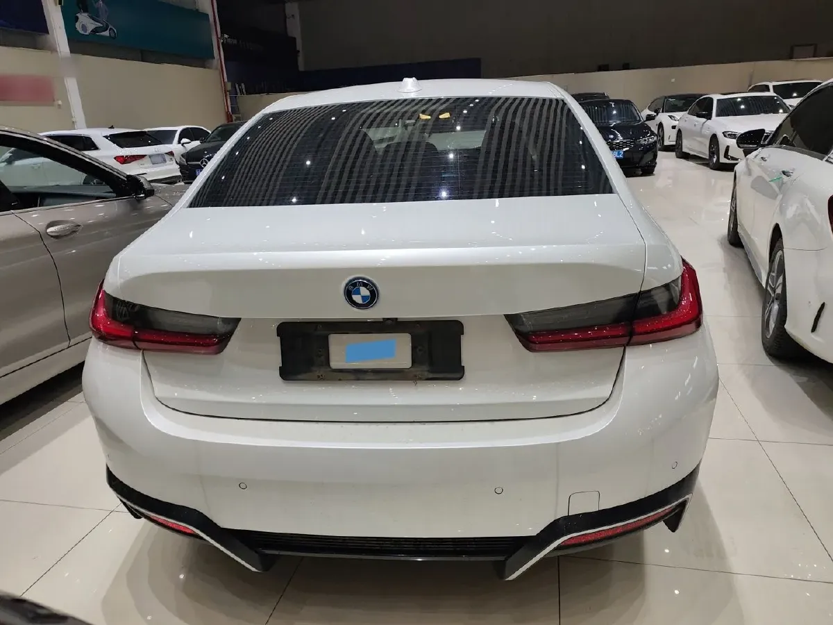 2022 BMW i3 BEV 70KWH,autocango,china used car exporter,china ev exporter,chinese used car exporter,chinese used ev exporter