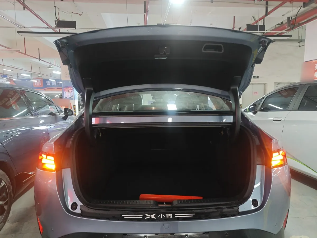 2021 Xpeng P5 BEV 55.9KWH,autocango,china used car exporter,china ev exporter,chinese used car exporter,chinese used ev exporter