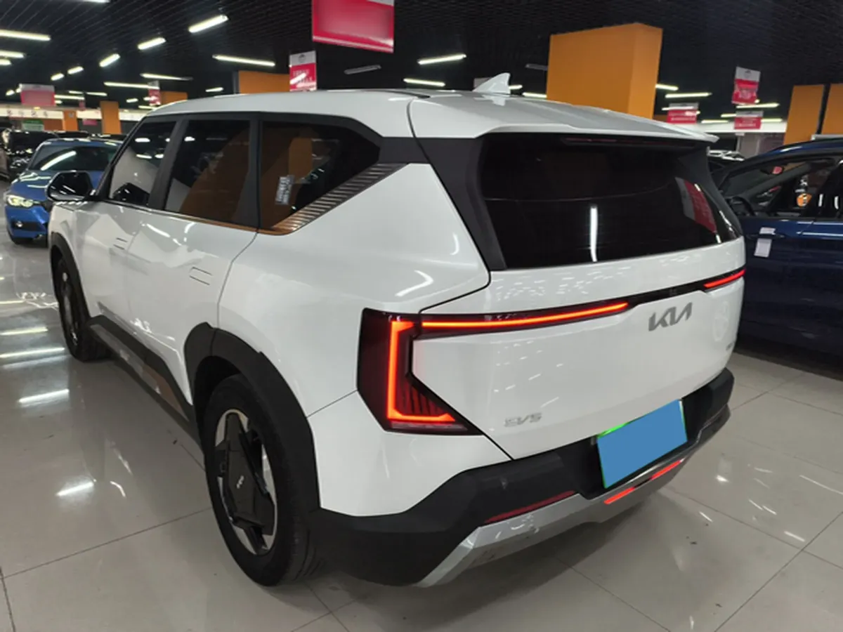 2024 Kia EV5 BEV 64.2KWH,autocango,china used car exporter,china ev exporter,chinese used car exporter,chinese used ev exporter
