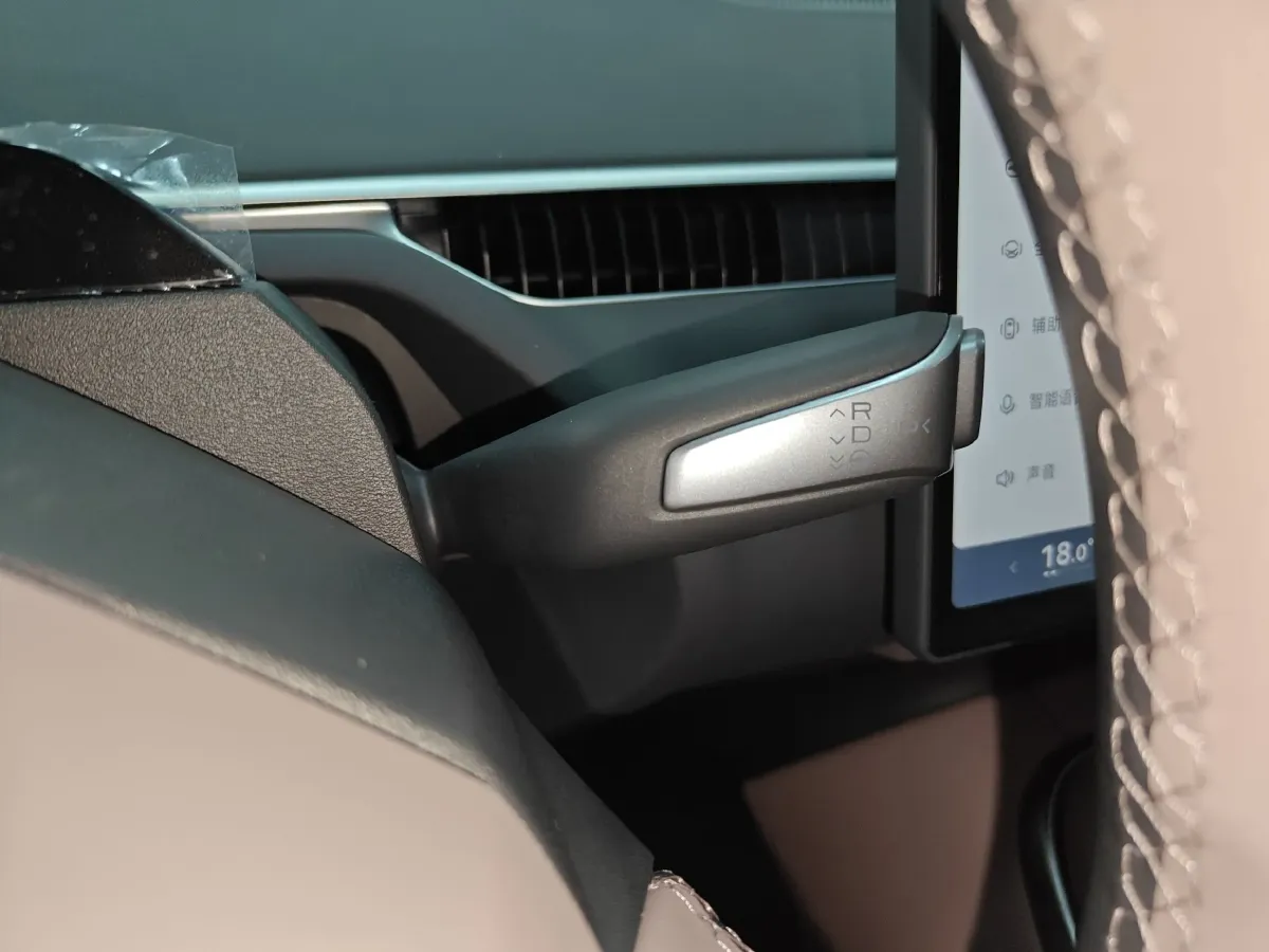 2025 Xpeng MONA M03 BEV,autocango,china used car exporter,china ev exporter,chinese used car exporter,chinese used ev exporter