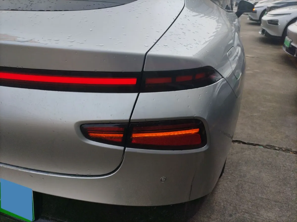 2023 Xpeng P7 BEV 86.2KWH,autocango,china used car exporter,china ev exporter,chinese used car exporter,chinese used ev exporter