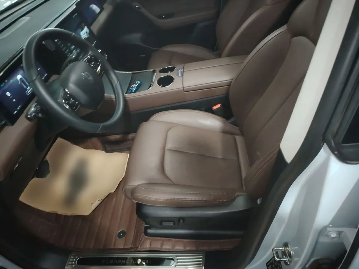 2023 Leapmotor C11 BEV 69.2KWH,autocango,china used car exporter,china ev exporter,chinese used car exporter,chinese used ev exporter