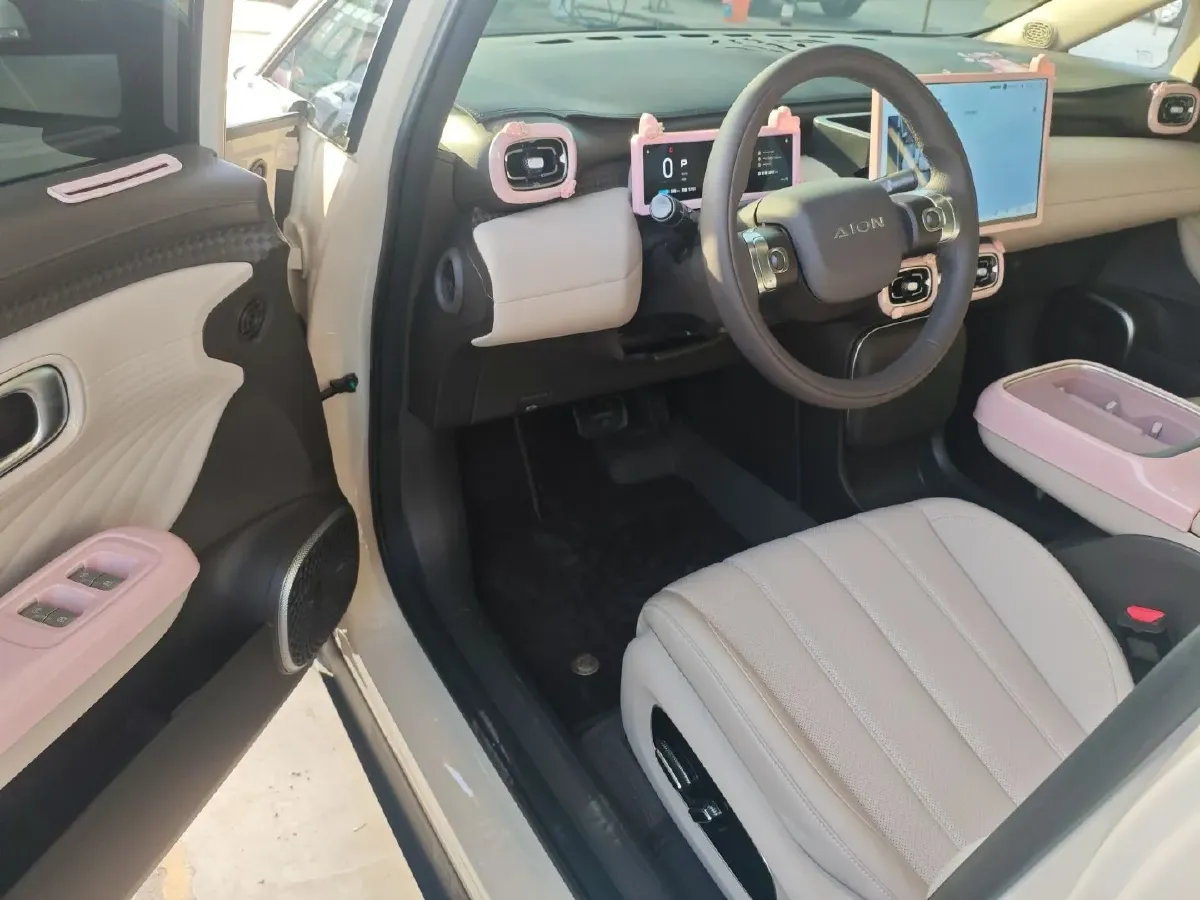 2025 Aion AION UT BEV 44.257/44.12/44.133KWH,autocango,china used car exporter,china ev exporter,chinese used car exporter,chinese used ev exporter