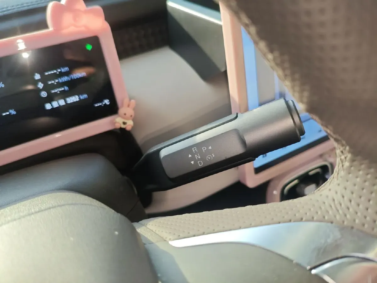 2025 Aion AION UT BEV 44.257/44.12/44.133KWH,autocango,china used car exporter,china ev exporter,chinese used car exporter,chinese used ev exporter