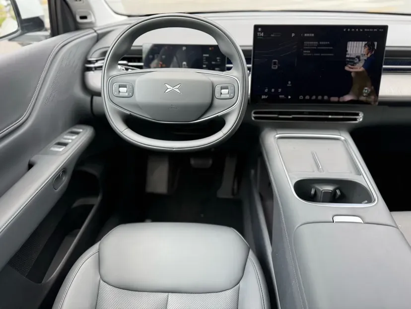 2025 Xpeng G6 BEV 68.5KWH,autocango,china used car exporter,china ev exporter,chinese used car exporter,chinese used ev exporter