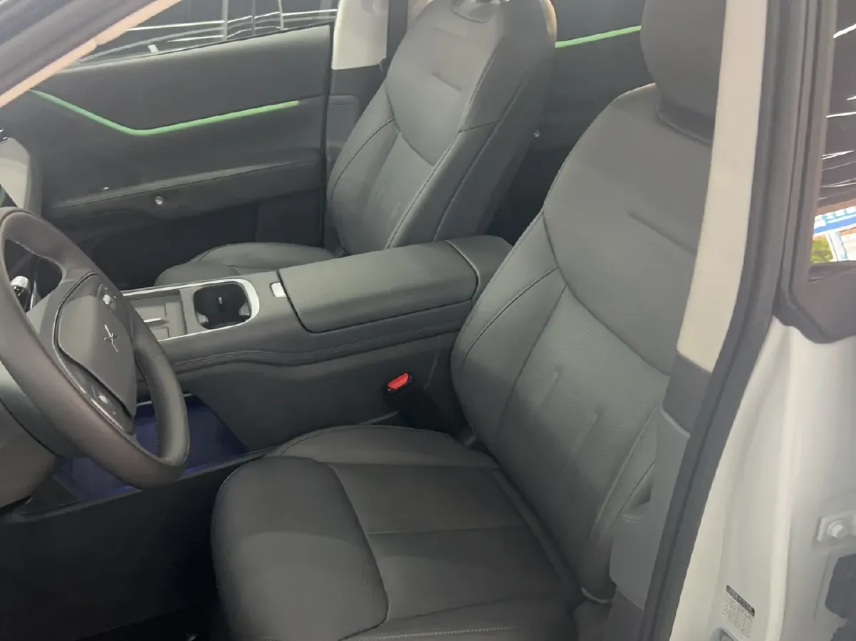 2025 Xpeng G6 BEV 68.5KWH,autocango,china used car exporter,china ev exporter,chinese used car exporter,chinese used ev exporter