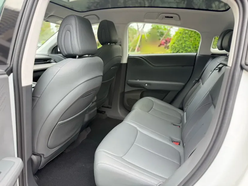 2025 Xpeng G6 BEV 68.5KWH,autocango,china used car exporter,china ev exporter,chinese used car exporter,chinese used ev exporter