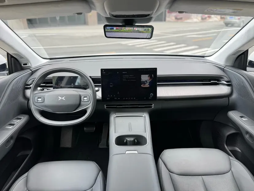 2025 Xpeng G6 BEV 68.5KWH,autocango,china used car exporter,china ev exporter,chinese used car exporter,chinese used ev exporter