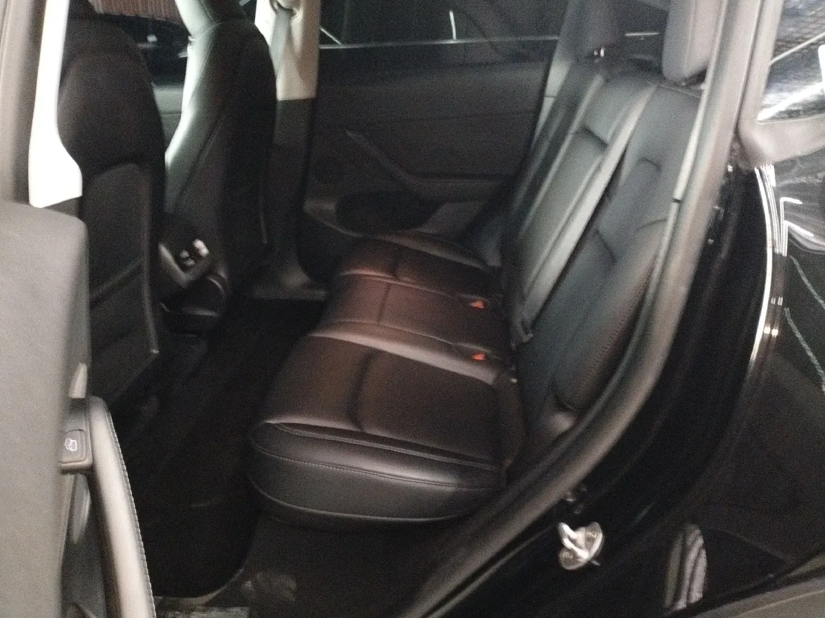 2022 Tesla Model Y BEV 60KWH,autocango,china used car exporter,china ev exporter,chinese used car exporter,chinese used ev exporter