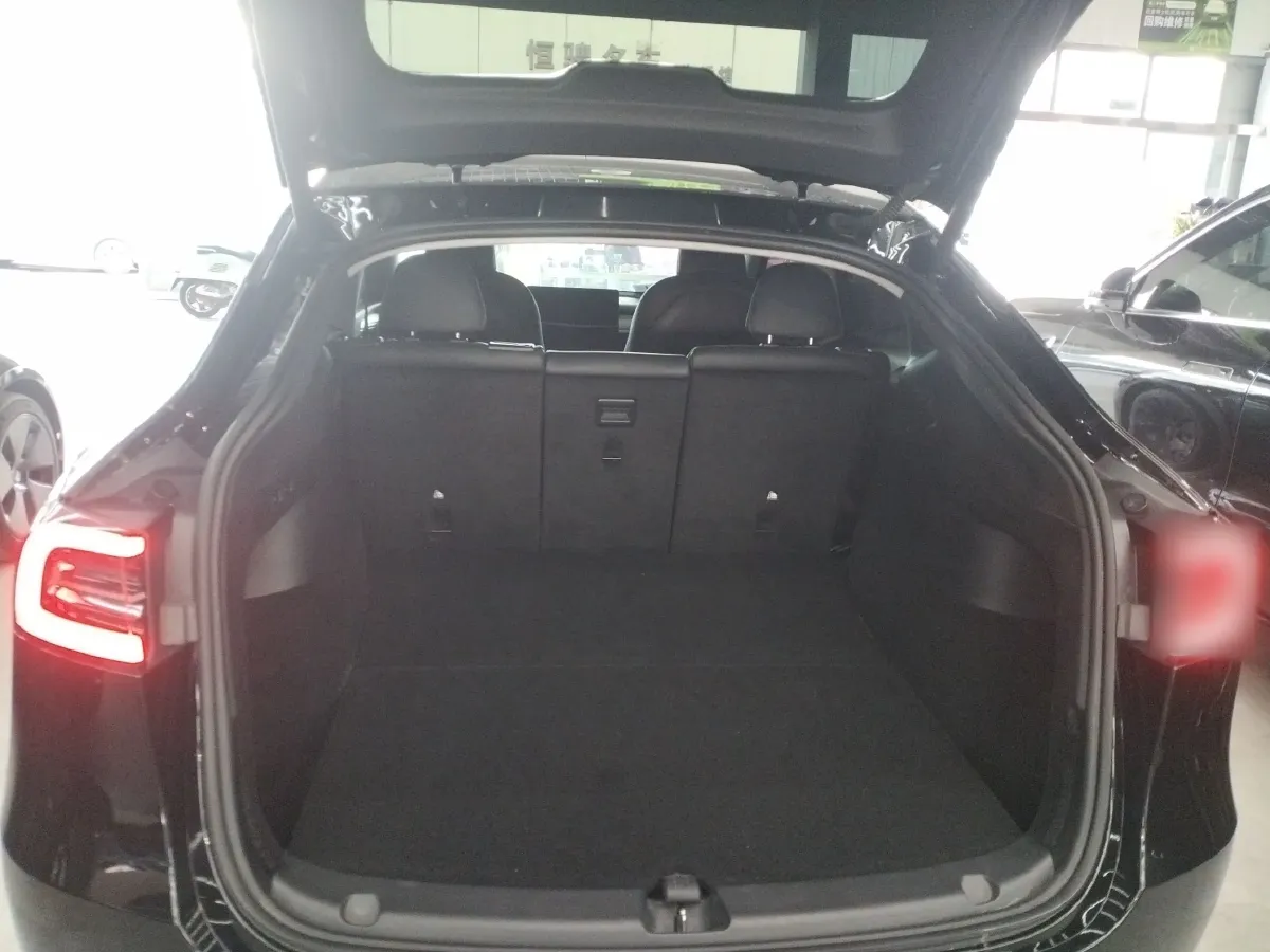 2022 Tesla Model Y BEV 60KWH,autocango,china used car exporter,china ev exporter,chinese used car exporter,chinese used ev exporter