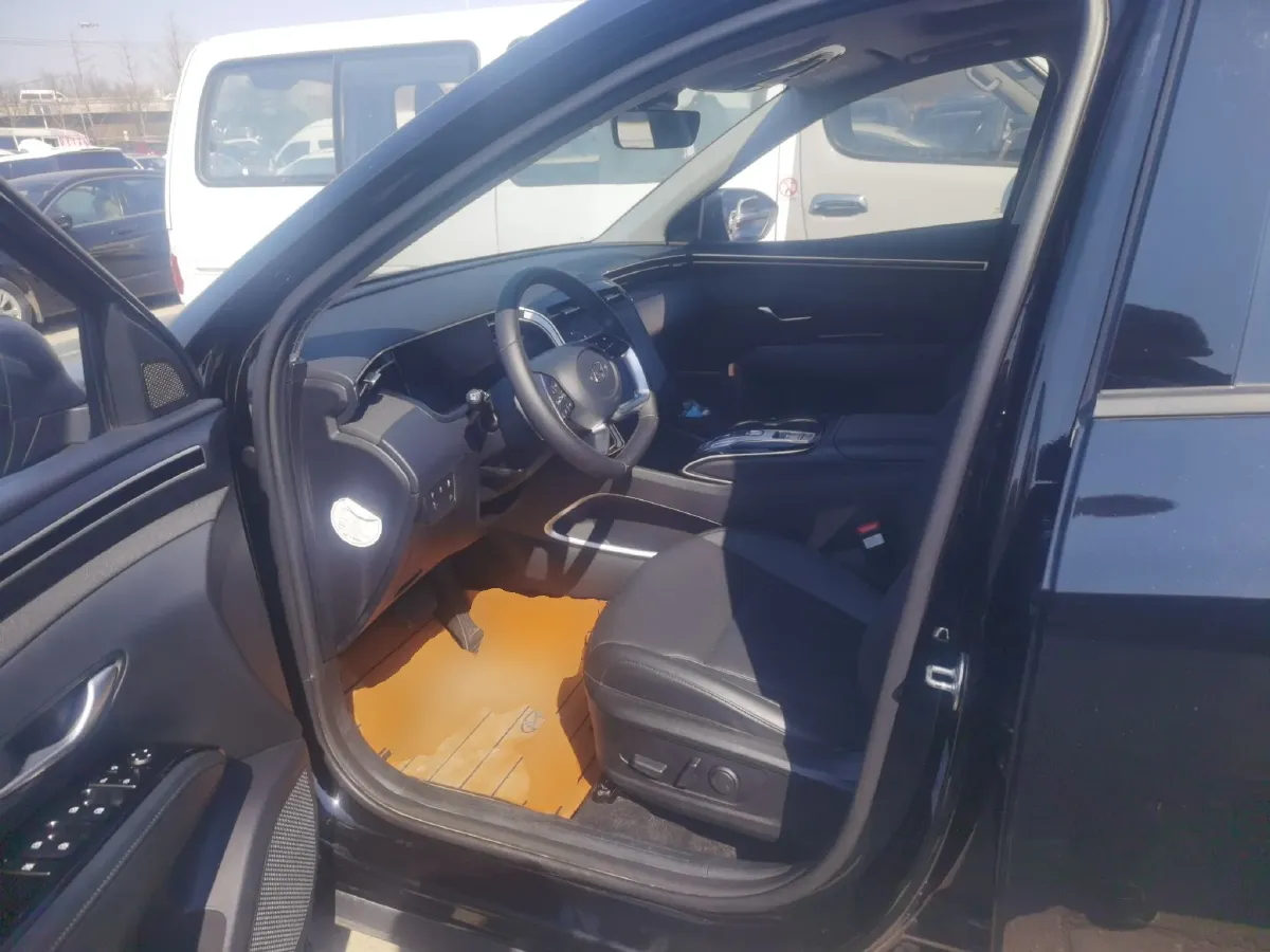 2023 Chevrolet Menlo BEV 61.1KWH,autocango,china used car exporter,china ev exporter,chinese used car exporter,chinese used ev exporter