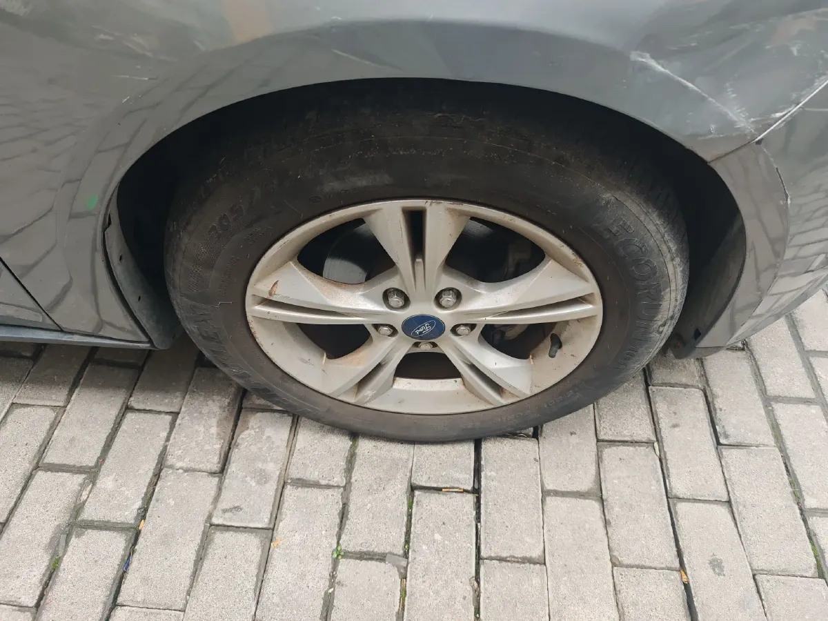 2012 Ford Focus 1.6L 125HP L4 6DCT,autocango,china used car exporter,china ev exporter,chinese used car exporter,chinese used ev exporter