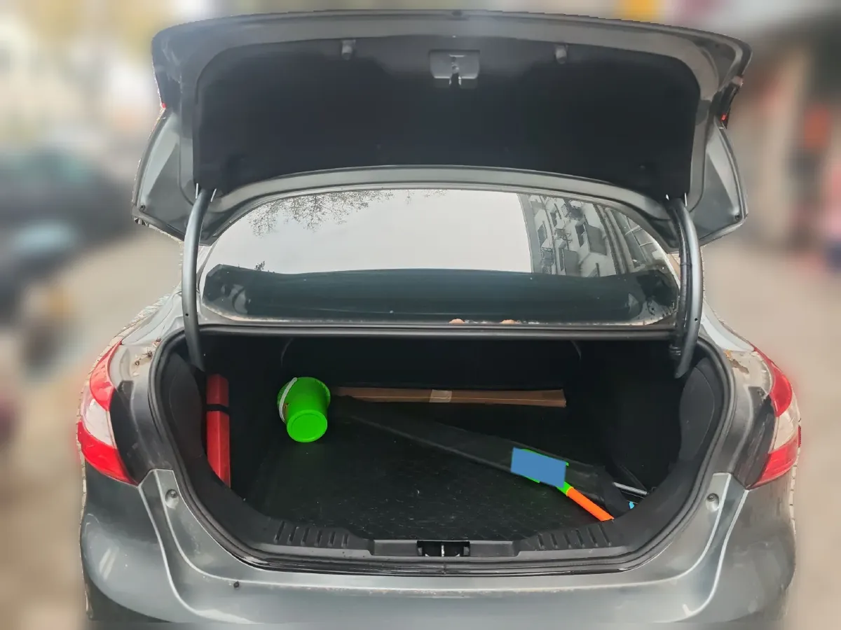 2012 Ford Focus 1.6L 125HP L4 6DCT,autocango,china used car exporter,china ev exporter,chinese used car exporter,chinese used ev exporter