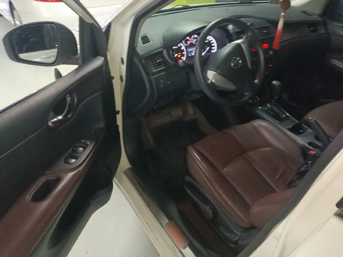 2013 Nissan Tiida 1.6L 126HP L4 CVT,autocango,china used car exporter,china ev exporter,chinese used car exporter,chinese used ev exporter