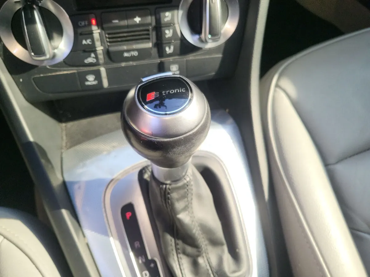 2015 Audi Q3 1.4T 150HP L4 6DCT,autocango,china used car exporter,china ev exporter,chinese used car exporter,chinese used ev exporter