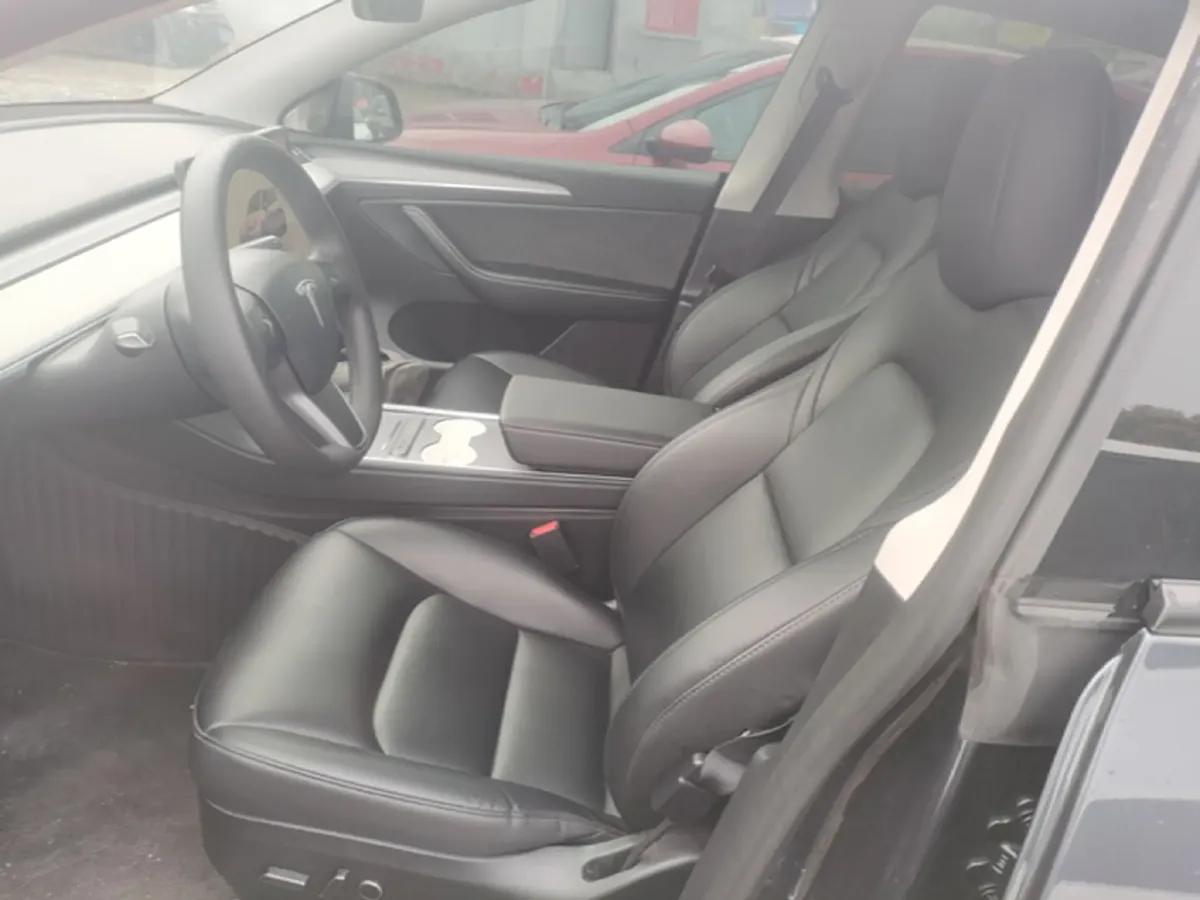 2024 Tesla Model Y BEV 60KWH,autocango,china used car exporter,china ev exporter,chinese used car exporter,chinese used ev exporter