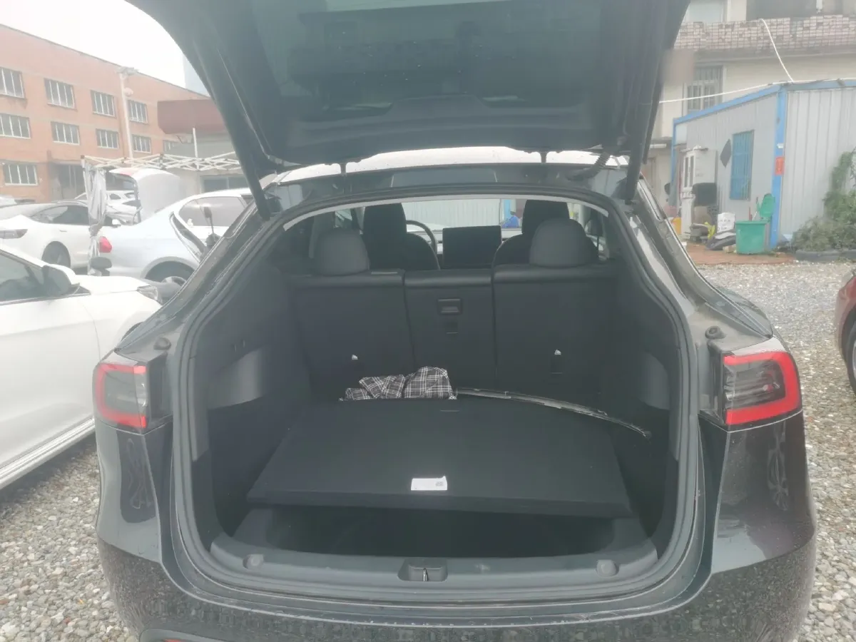 2024 Tesla Model Y BEV 60KWH,autocango,china used car exporter,china ev exporter,chinese used car exporter,chinese used ev exporter