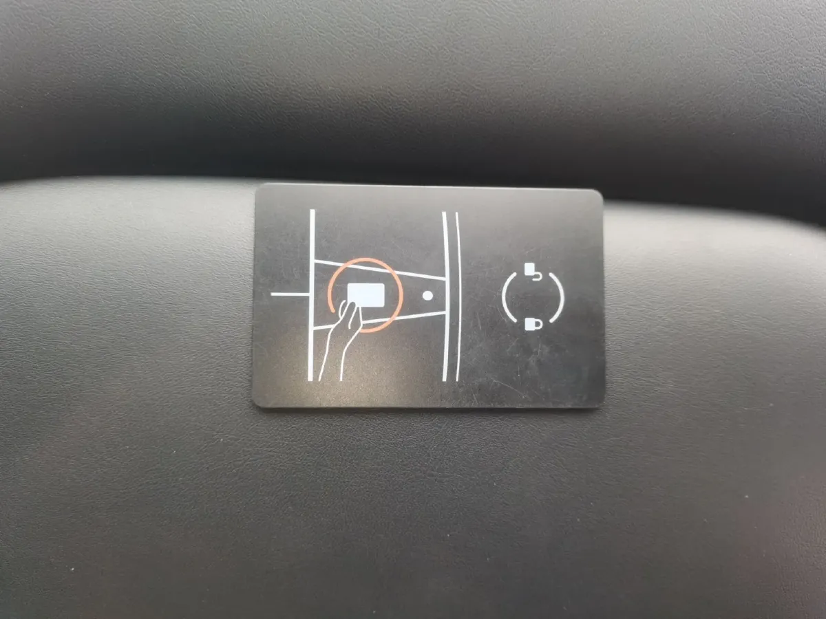 2024 Tesla Model Y BEV 60KWH,autocango,china used car exporter,china ev exporter,chinese used car exporter,chinese used ev exporter