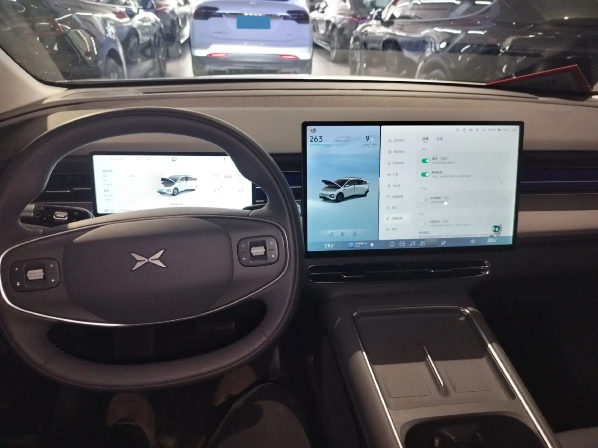 2025 Xpeng G6 BEV 68.5KWH,autocango,china used car exporter,china ev exporter,chinese used car exporter,chinese used ev exporter