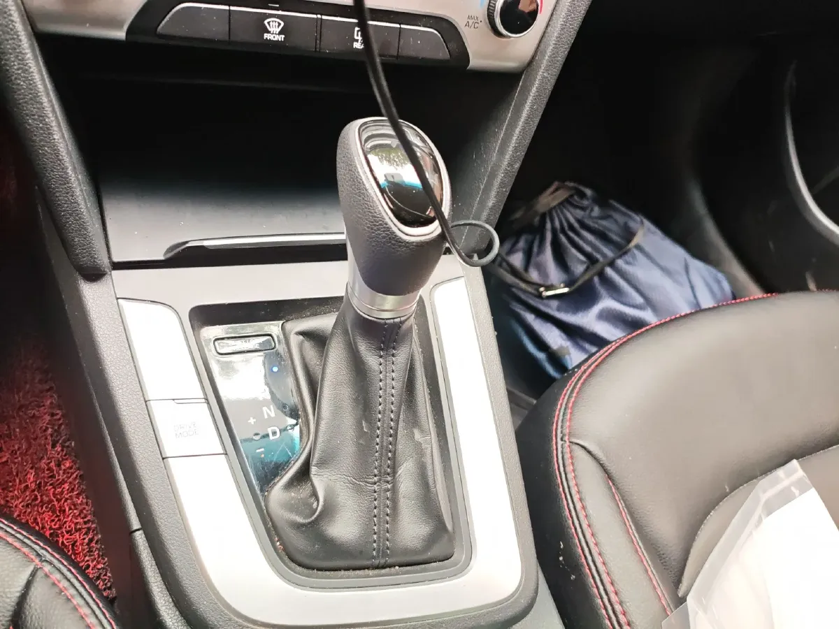 2016 Hyundai Elantra 1.6L 130HP L4 6AT,autocango,china used car exporter,china ev exporter,chinese used car exporter,chinese used ev exporter