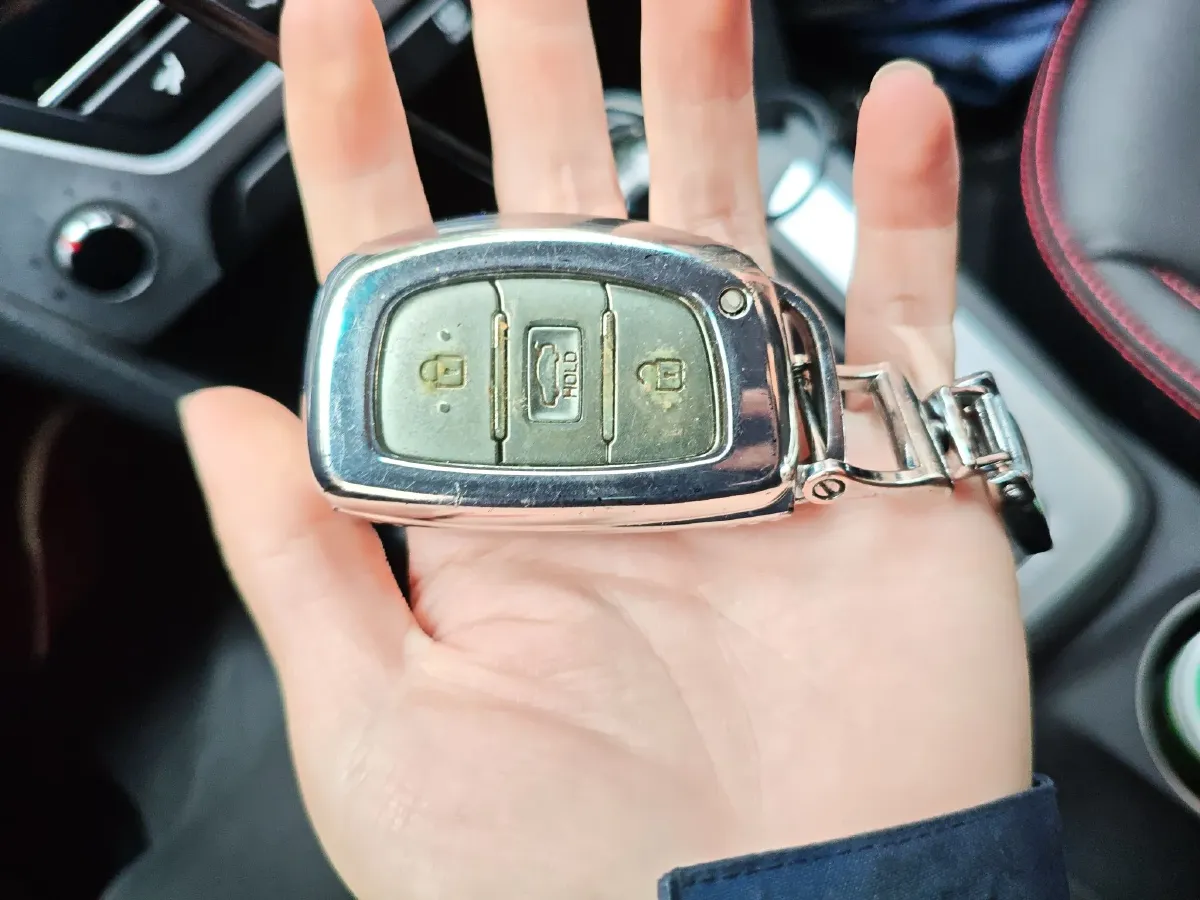 2016 Hyundai Elantra 1.6L 130HP L4 6AT,autocango,china used car exporter,china ev exporter,chinese used car exporter,chinese used ev exporter