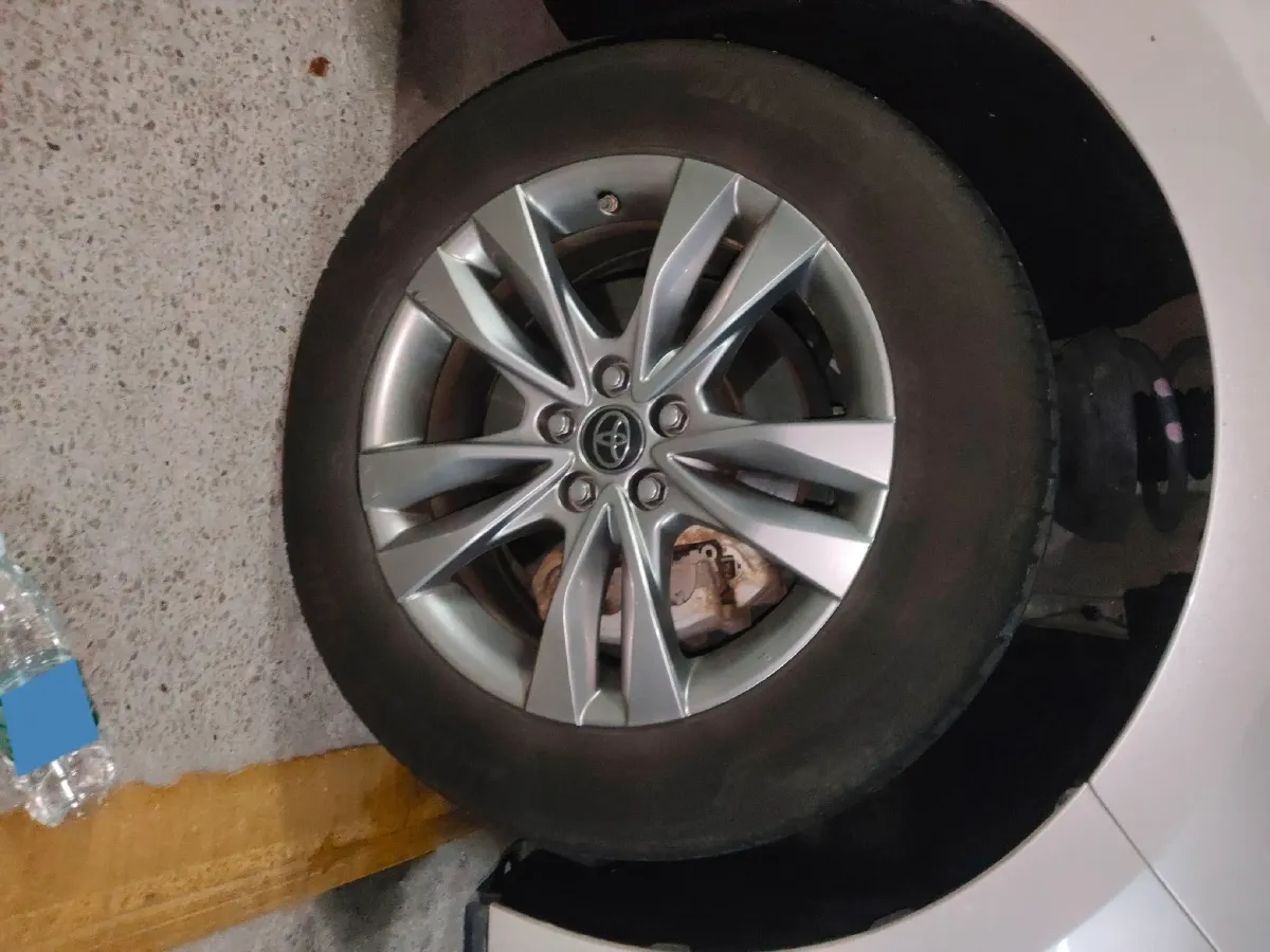 2023 Toyota Sienna 2.5L 189HP L4 E-CVT Hybrid,autocango,china used car exporter,china ev exporter,chinese used car exporter,chinese used ev exporter