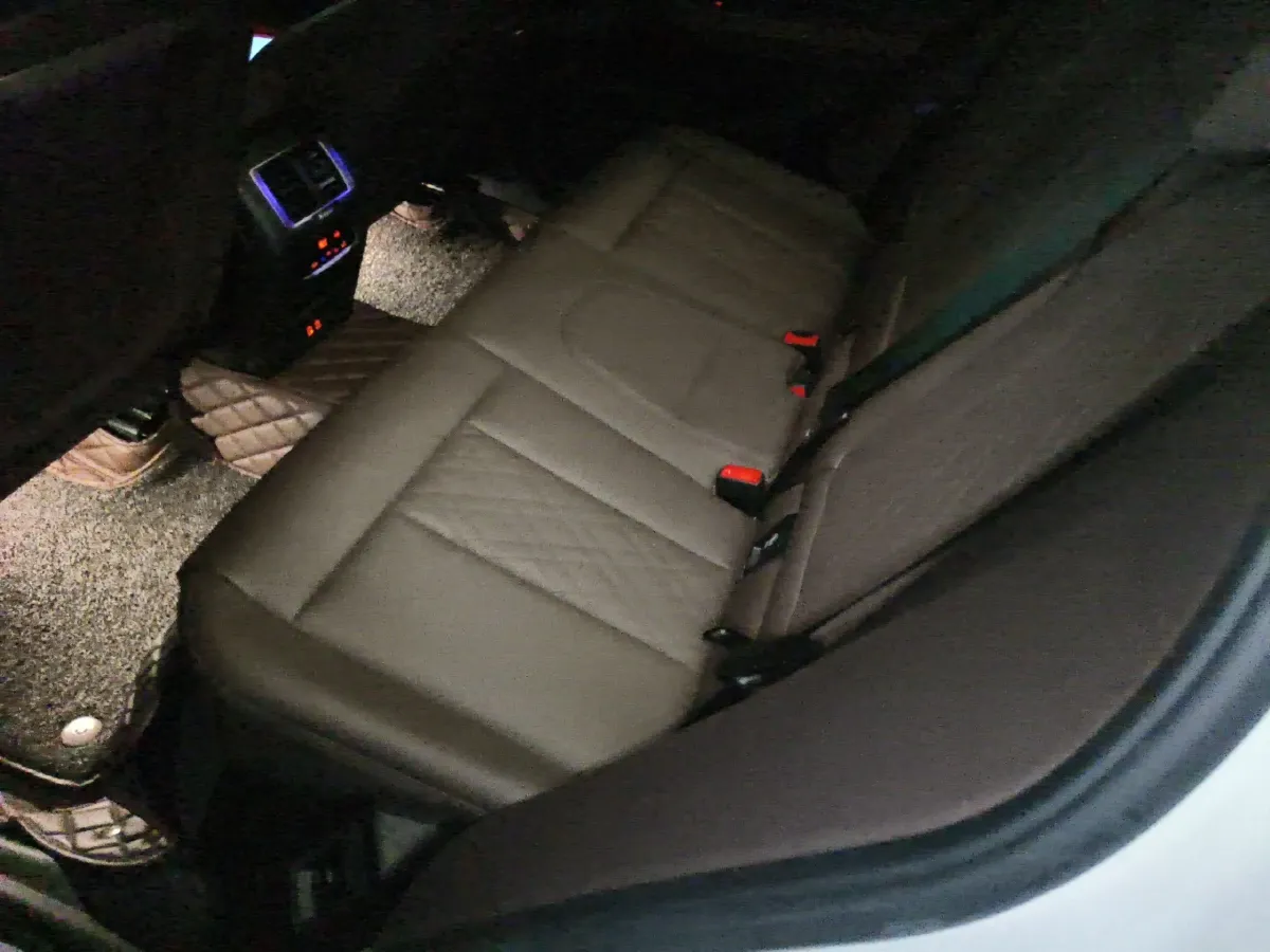 2023 BMW X3 2.0T 245HP L4 8AT,autocango,china used car exporter,china ev exporter,chinese used car exporter,chinese used ev exporter