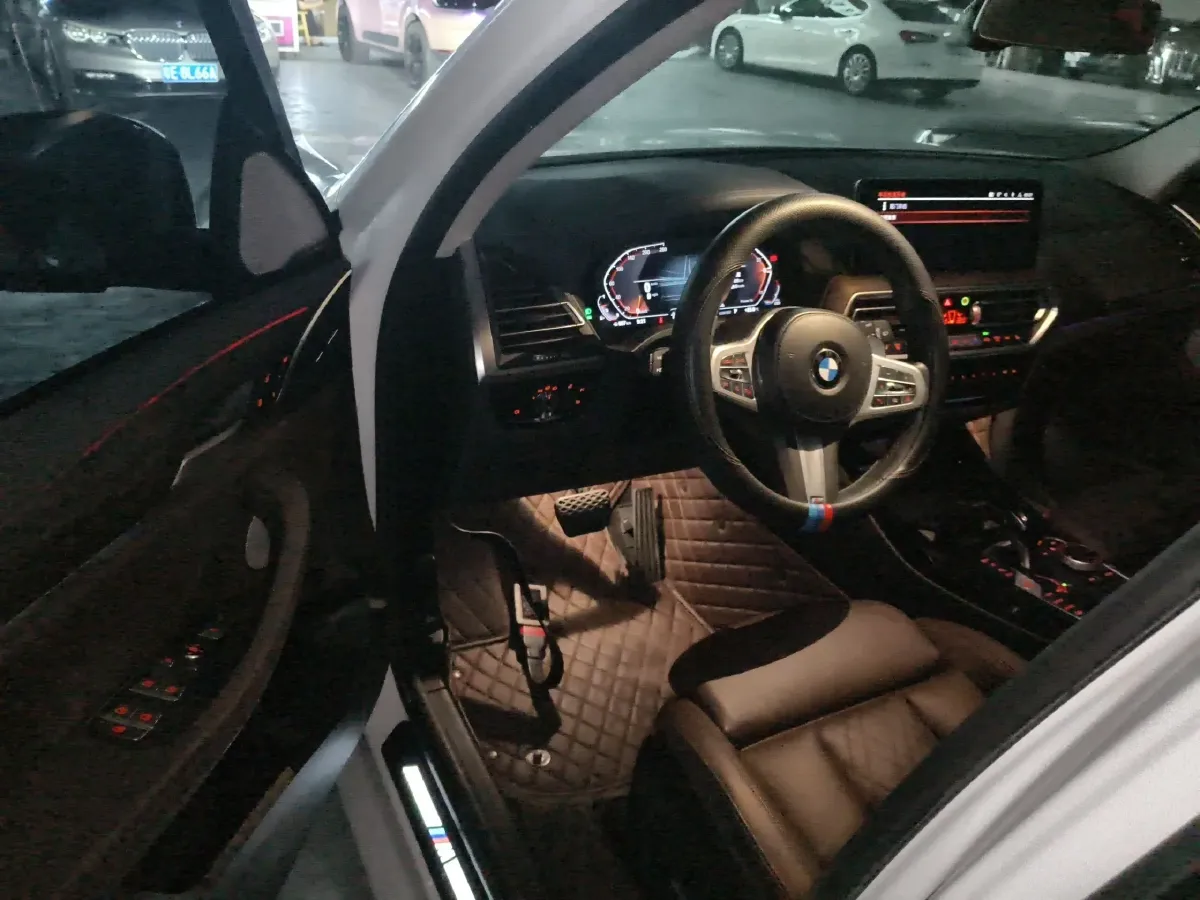 2023 BMW X3 2.0T 245HP L4 8AT,autocango,china used car exporter,china ev exporter,chinese used car exporter,chinese used ev exporter