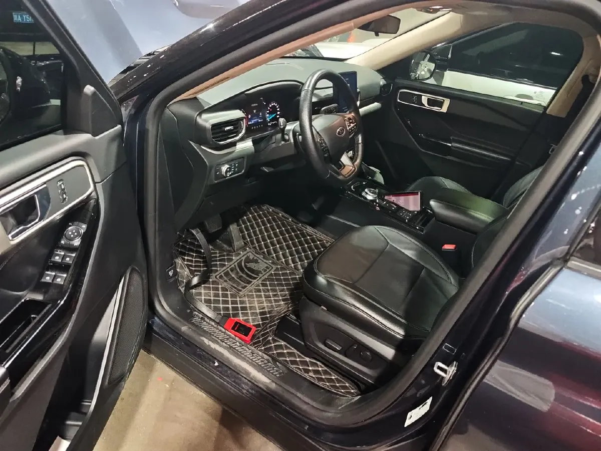 2020 Ford Explorer 2.3T 276HP L4 10AT,autocango,china used car exporter,china ev exporter,chinese used car exporter,chinese used ev exporter