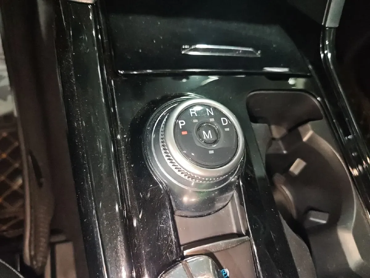 2020 Ford Explorer 2.3T 276HP L4 10AT,autocango,china used car exporter,china ev exporter,chinese used car exporter,chinese used ev exporter