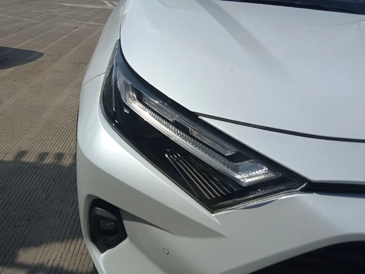 2023 Toyota RAV4 2.0L 171HP L4 CVT,autocango,china used car exporter,china ev exporter,chinese used car exporter,chinese used ev exporter