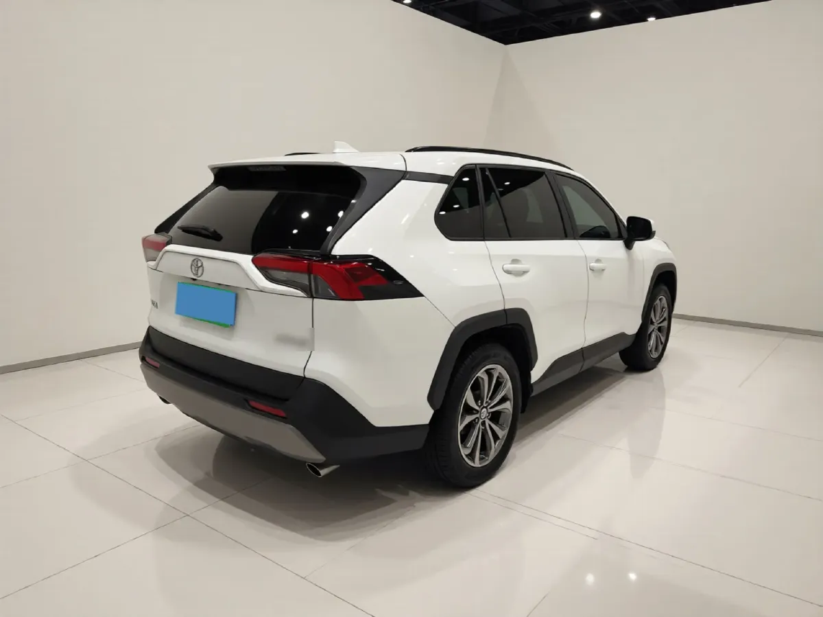 2023 Toyota RAV4 2.0L 171HP L4 CVT,autocango,china used car exporter,china ev exporter,chinese used car exporter,chinese used ev exporter